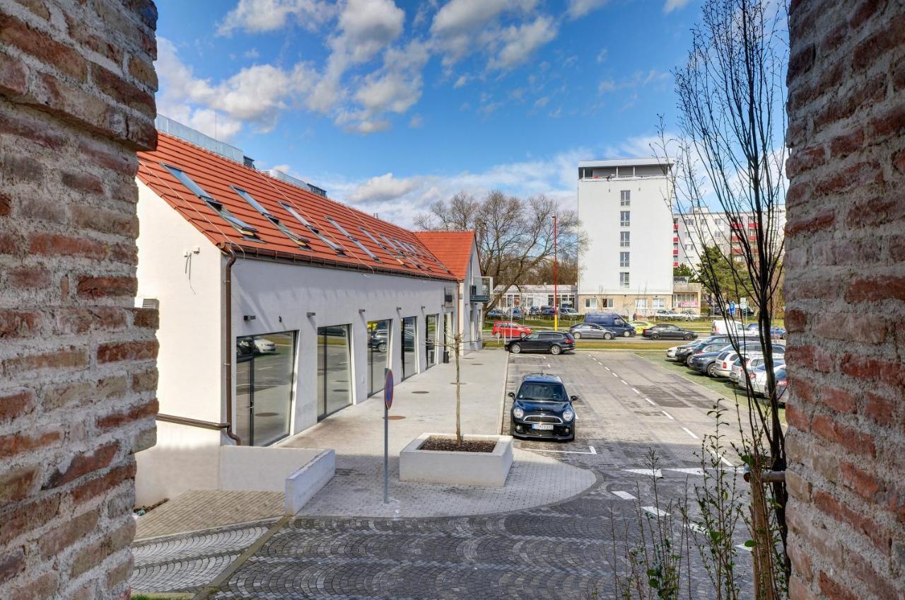 Penzion Elements Trnava Bagian luar foto