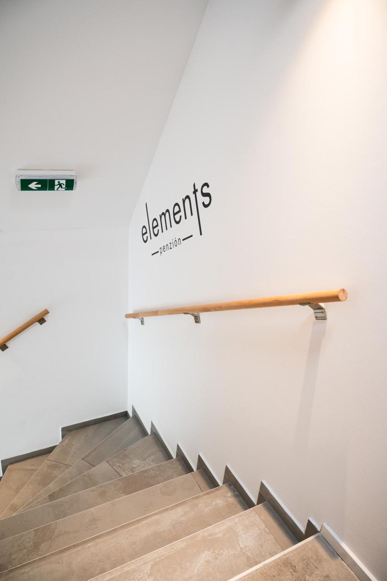 Penzion Elements Trnava Bagian luar foto
